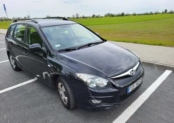wielkopolskie Hyundai I30 cena 18500 przebieg: 156103, rok produkcji 2011 z Oborniki